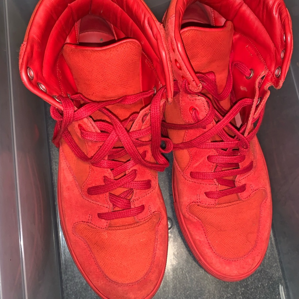 BALENCIAGA SNEAKERS SIZE 39 RED